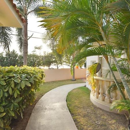 Pelícano Condo Rincón Exterior foto